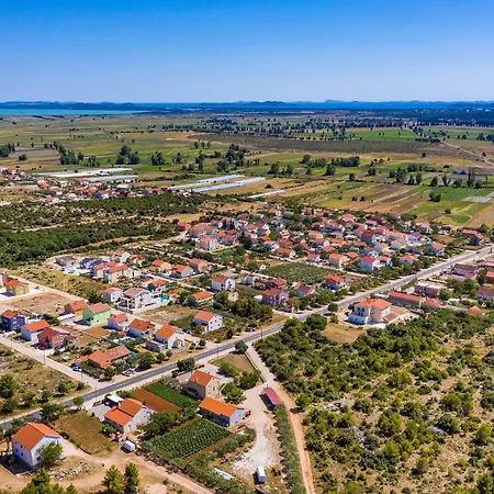 Appartement 1 Bedroom Cozy In Kakma